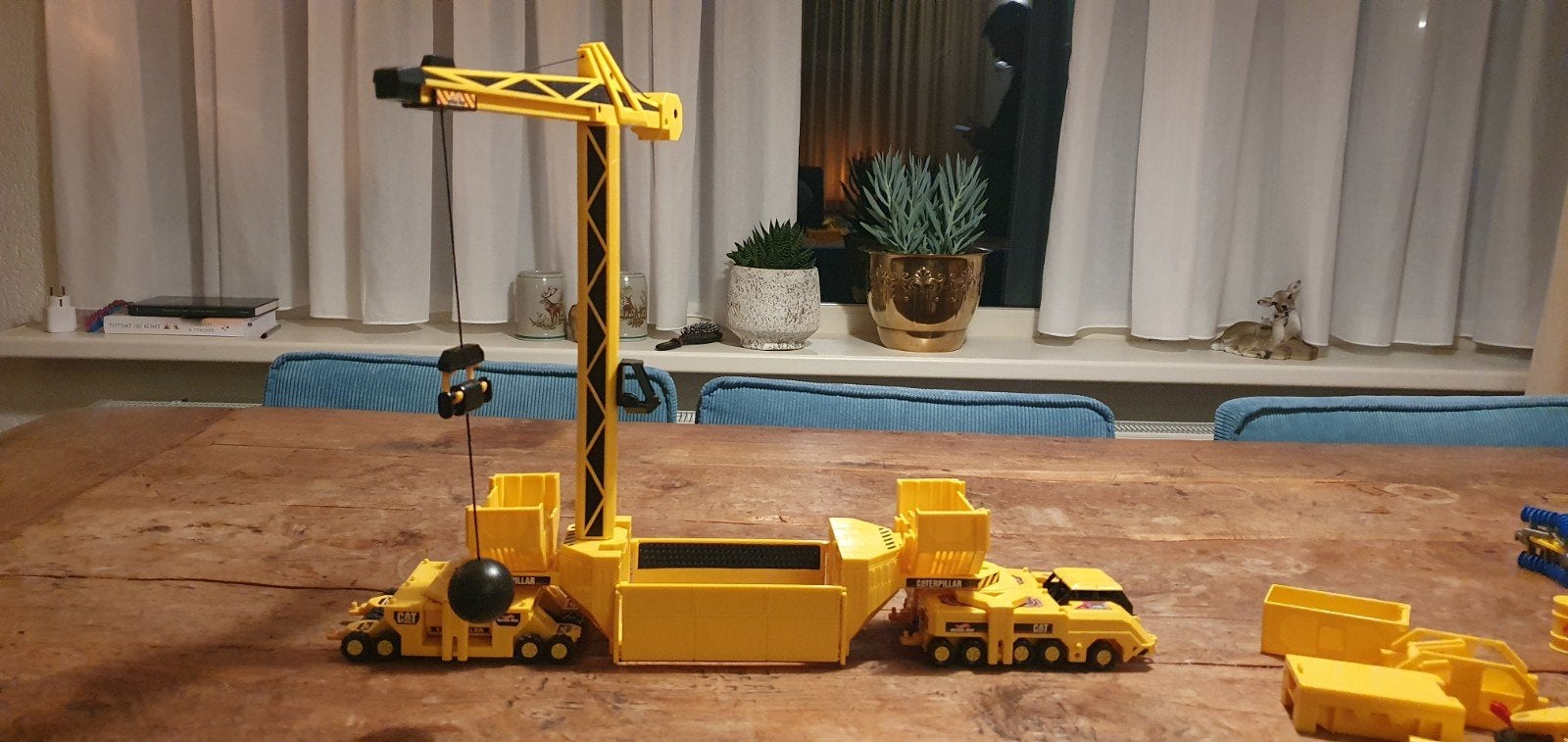 Hot wheels caterpillar mega rig set, Ophalen of Verzenden, Gebruikt