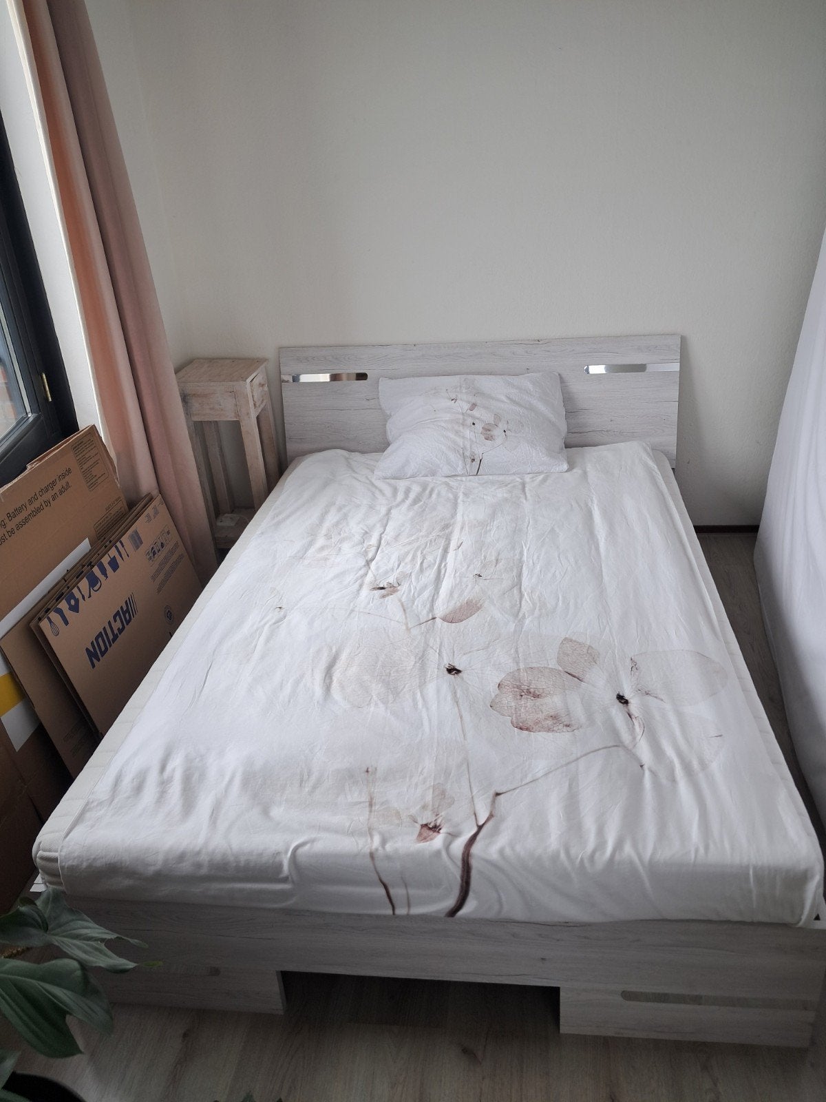 Queensize bed 140x200 met lattenbodem, Ophalen, Wit, Tweepersoons, 140 cm
