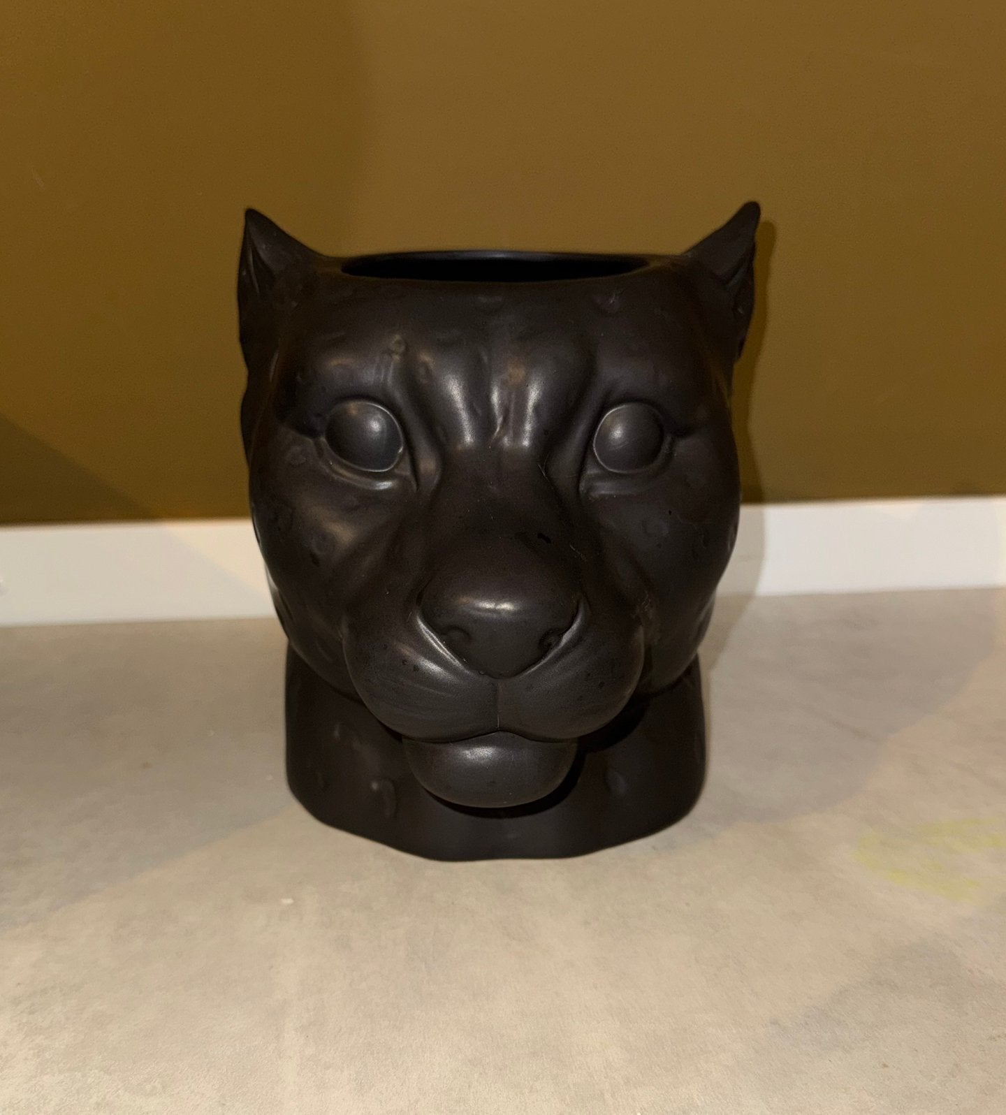 Tijger / panter bloempot zwart nieuw, Ophalen, Rond, Nieuw, Aardewerk