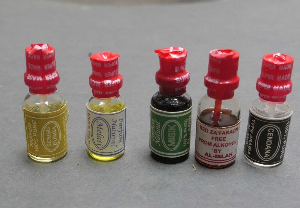 Keris olie: Cendana Melati Misik Zafaraon Seribu Bunga, Ophalen of Verzenden