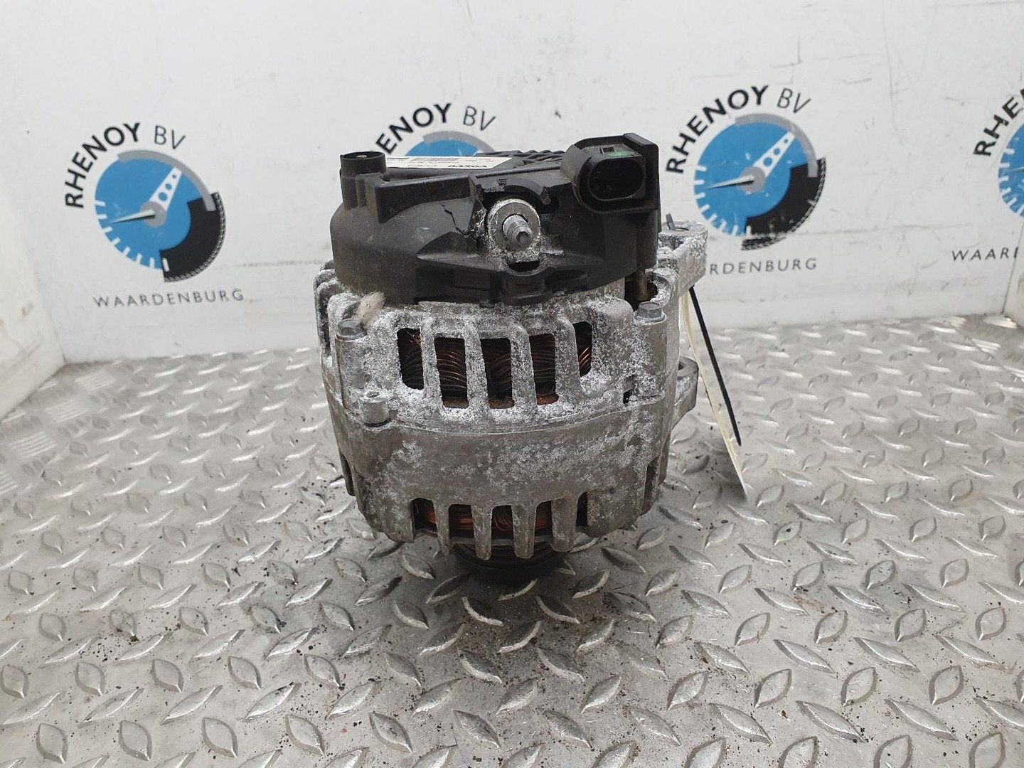 VOLVO V70 DYNAMO 2013, Auto-onderdelen, Motor en Toebehoren, Ophalen of Verzenden, Gebruikt, Stiba lid