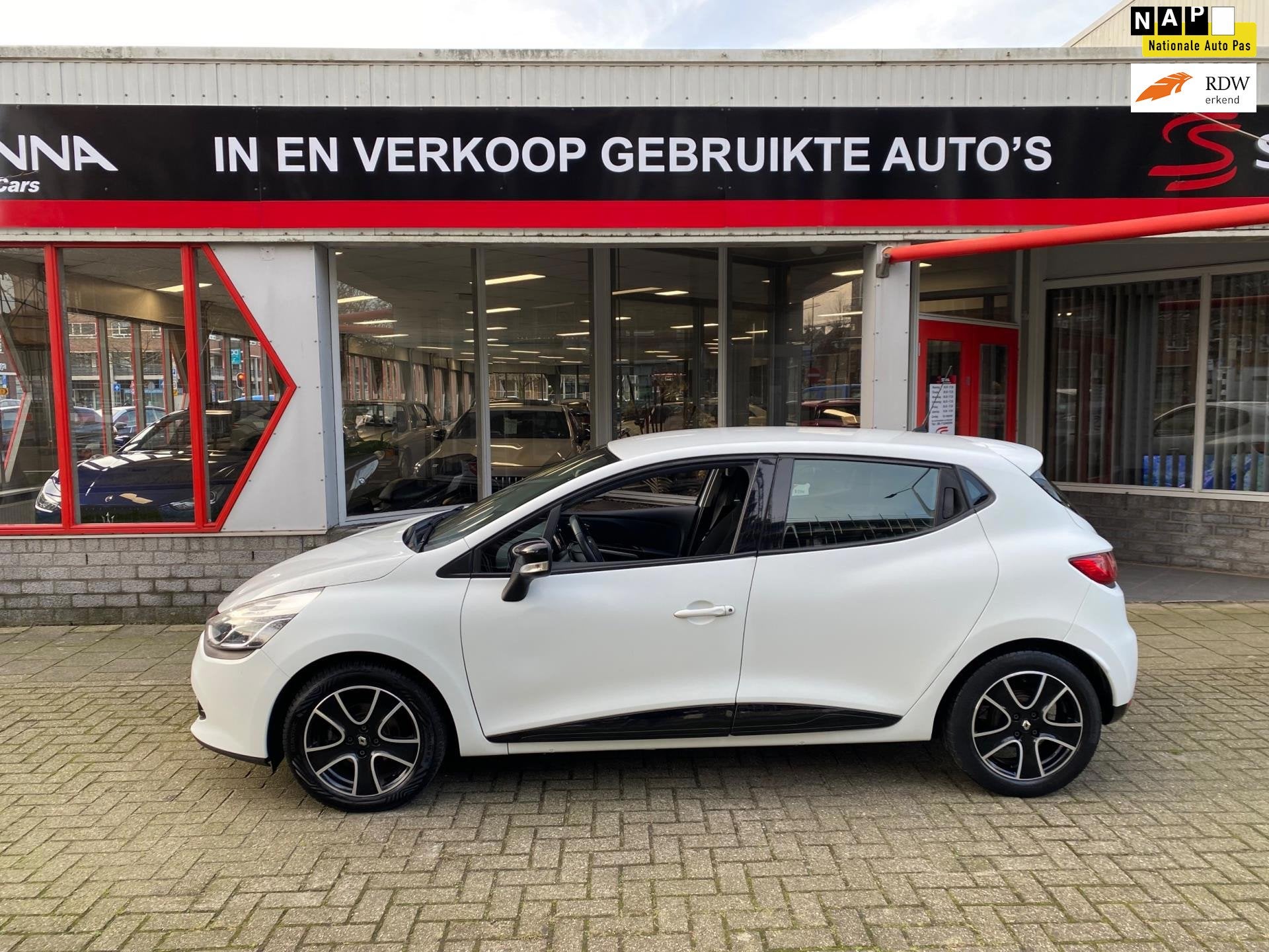 Renault Clio 0.9 TCe Expression - 5 drs - Navi - Bass Reflex, Voorwielaandrijving, Origineel Nederlands, Handgeschakeld, 90 pk