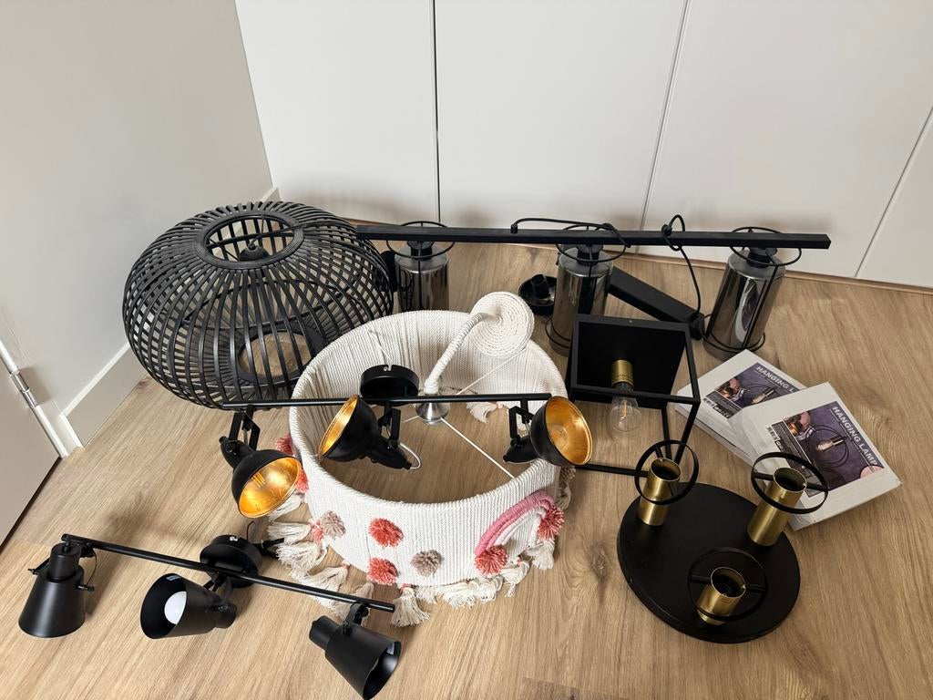 Partij Lucide lampen - Max 5 jaar oud, incl. lichtbron, Ophalen, Led-lamp, Minder dan 30 watt, E27 (groot)