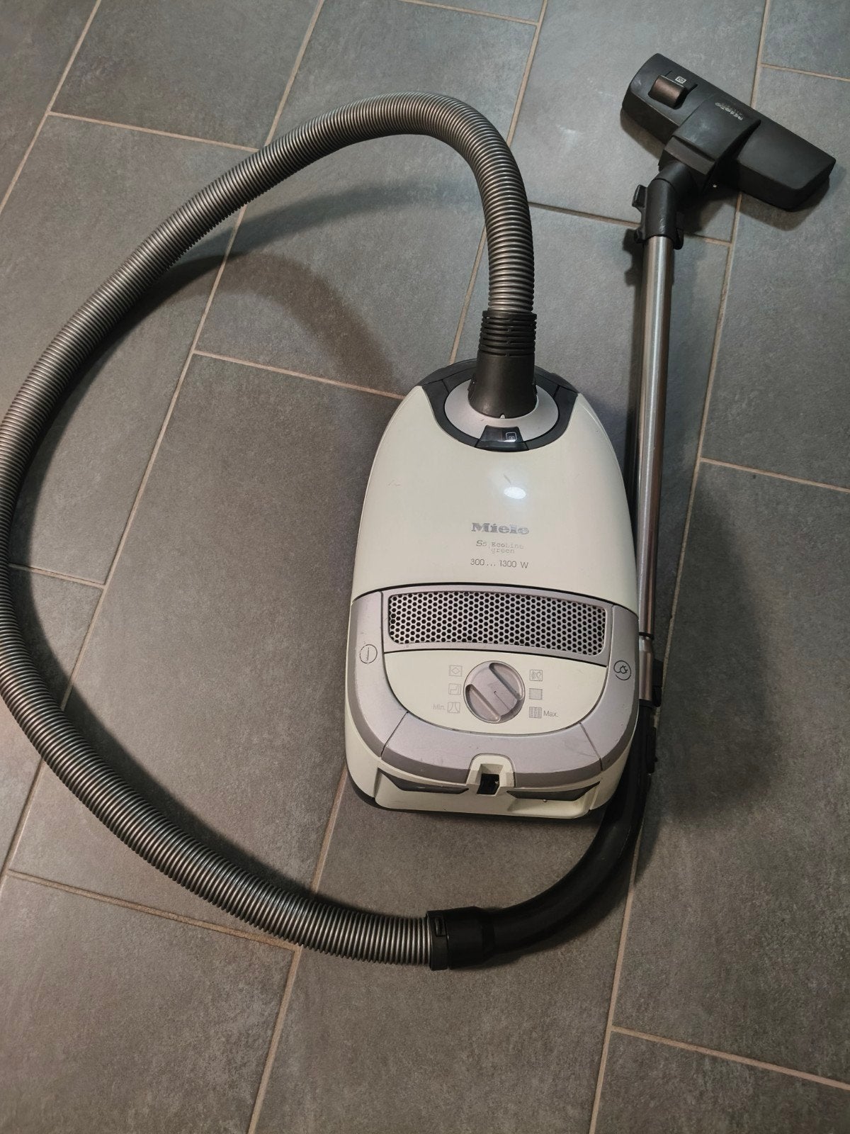 Miele S5 Ecoline Green stofzuiger 1300W, Witgoed en Apparatuur, Stofzak, Gebruikt, Ophalen of Verzenden, Miele