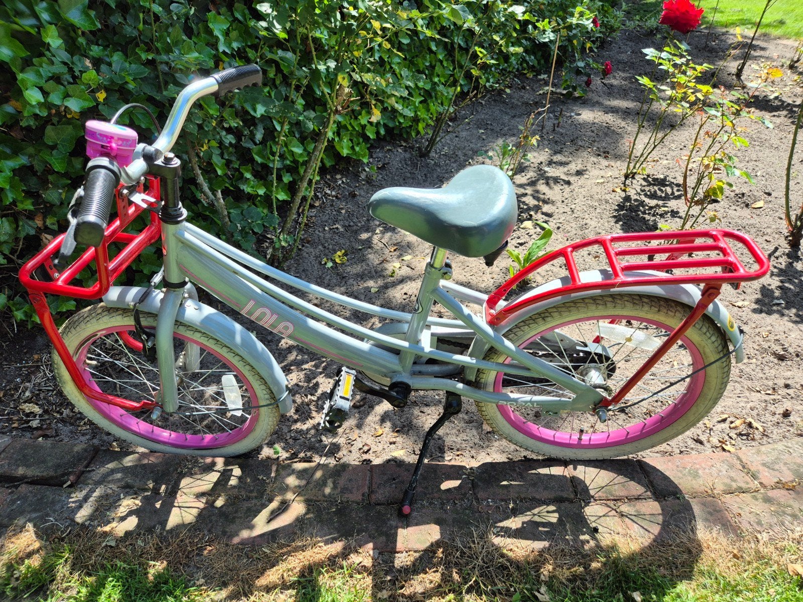 Kinderfiets Lola 18 inch met rekje en bagagedrager, Fietsen en Brommers, Fietsen | Kinderfietsjes, Ophalen, Gebruikt, 16 tot 20 inch