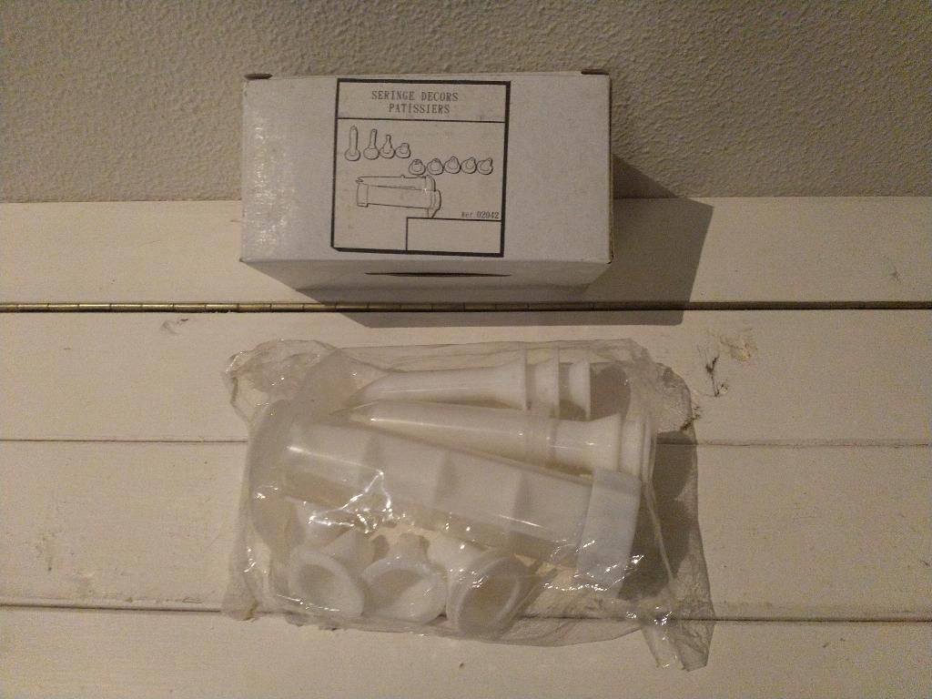 Slagroom spuit voor decoreren van taarten, Ophalen of Verzenden, Nieuw, Taarten of Cupcakes, Serveervorm