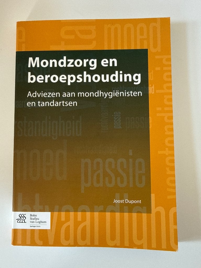 Mondzorg en beroepshouding studieboek, Boeken, Ophalen of Verzenden, Beta, Gelezen, HBO