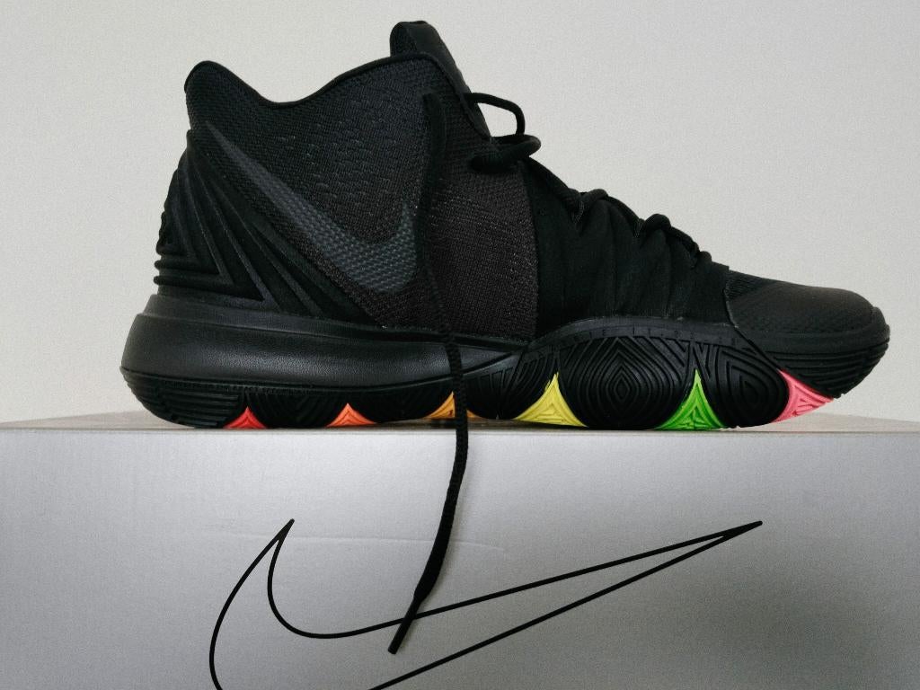 NIKE KYRIE 5 RAINBOW SOLES, Zwart, Nike, Nieuw, Ophalen of Verzenden