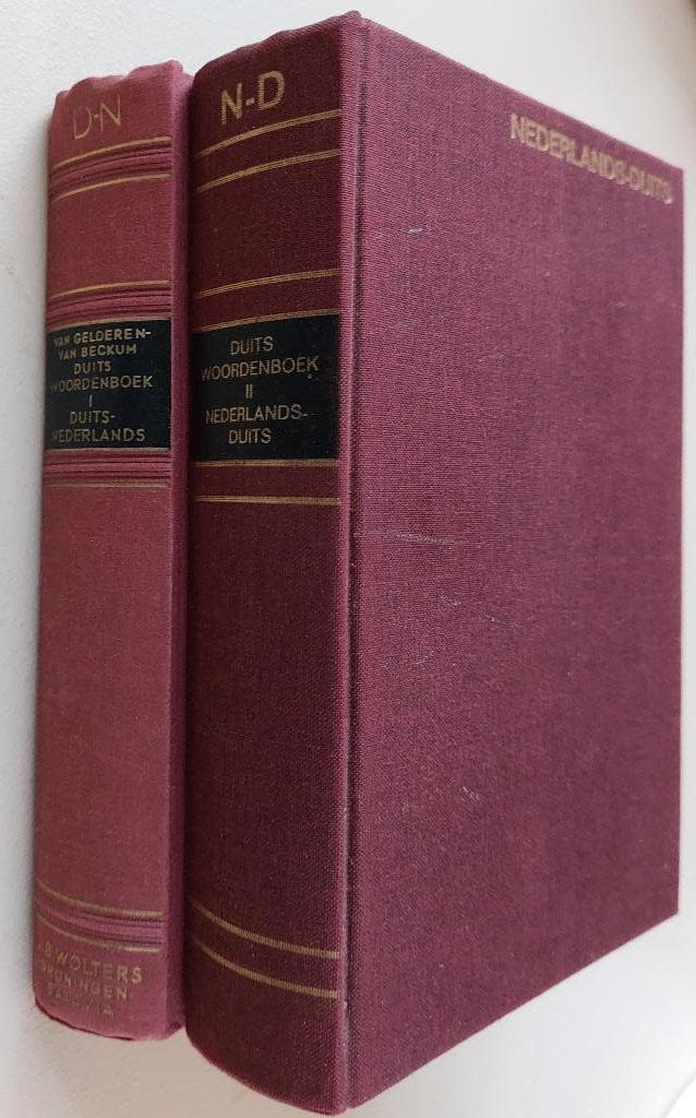 Oude set Wolters Duits Woordenboeken Duits-Ned en Ned-Duits, Ophalen