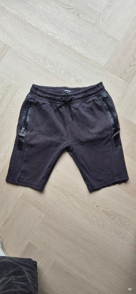 Korte zwarte broek maat s Merk Raizzed, Kleding | Dames, Ophalen of Verzenden, Zo goed als nieuw, Zwart
