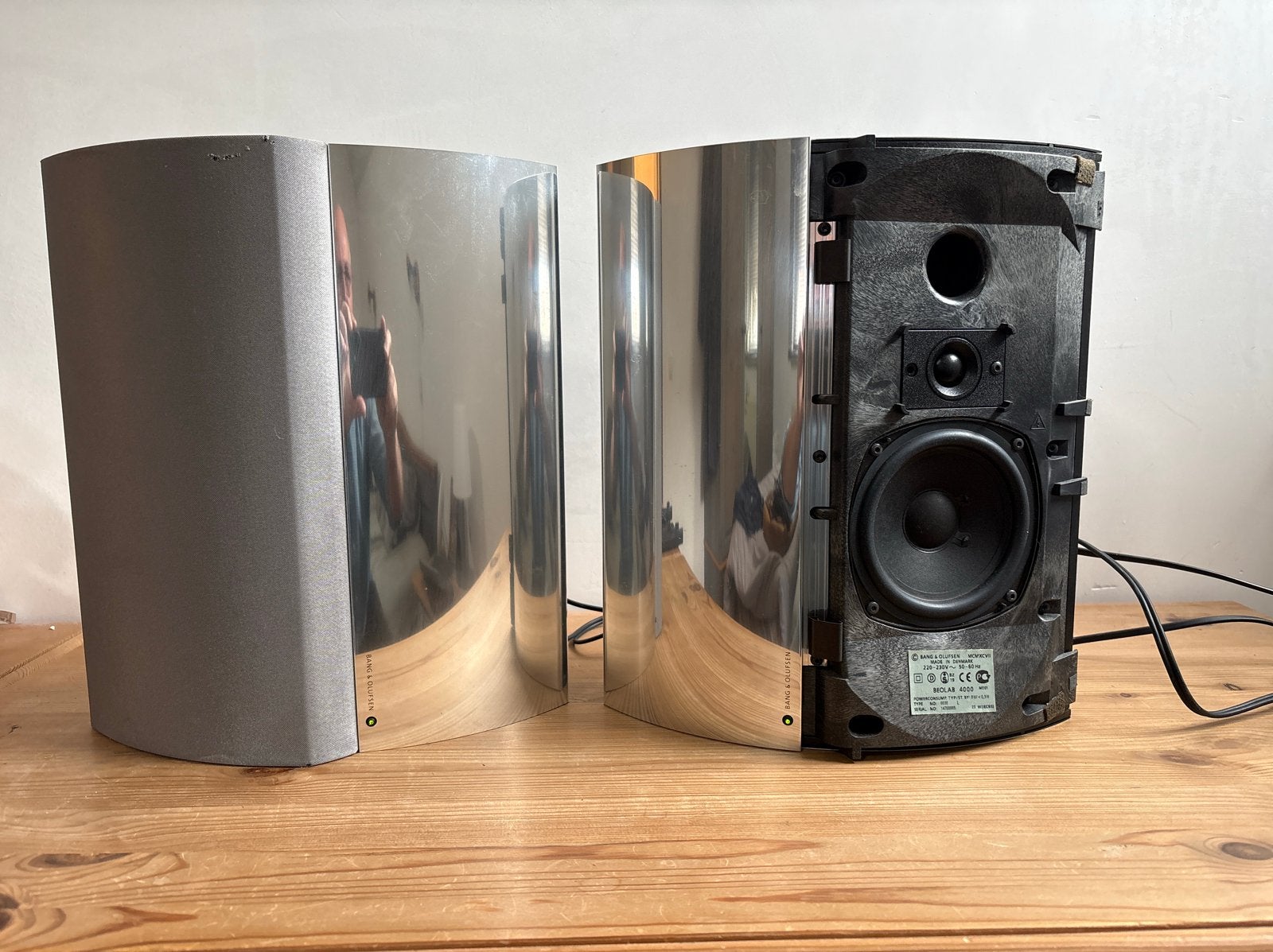 Bang & Olufsen BeoLab 4000 speakers (set), Gebruikt, Minder dan 60 watt, Front, Rear of Stereo speakers, Ophalen