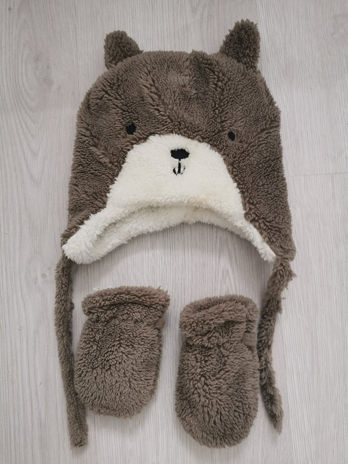 Baby beren muts + wanten, Kinderen en Baby's, Verzenden, Zo goed als nieuw, Jongetje of Meisje, Muts