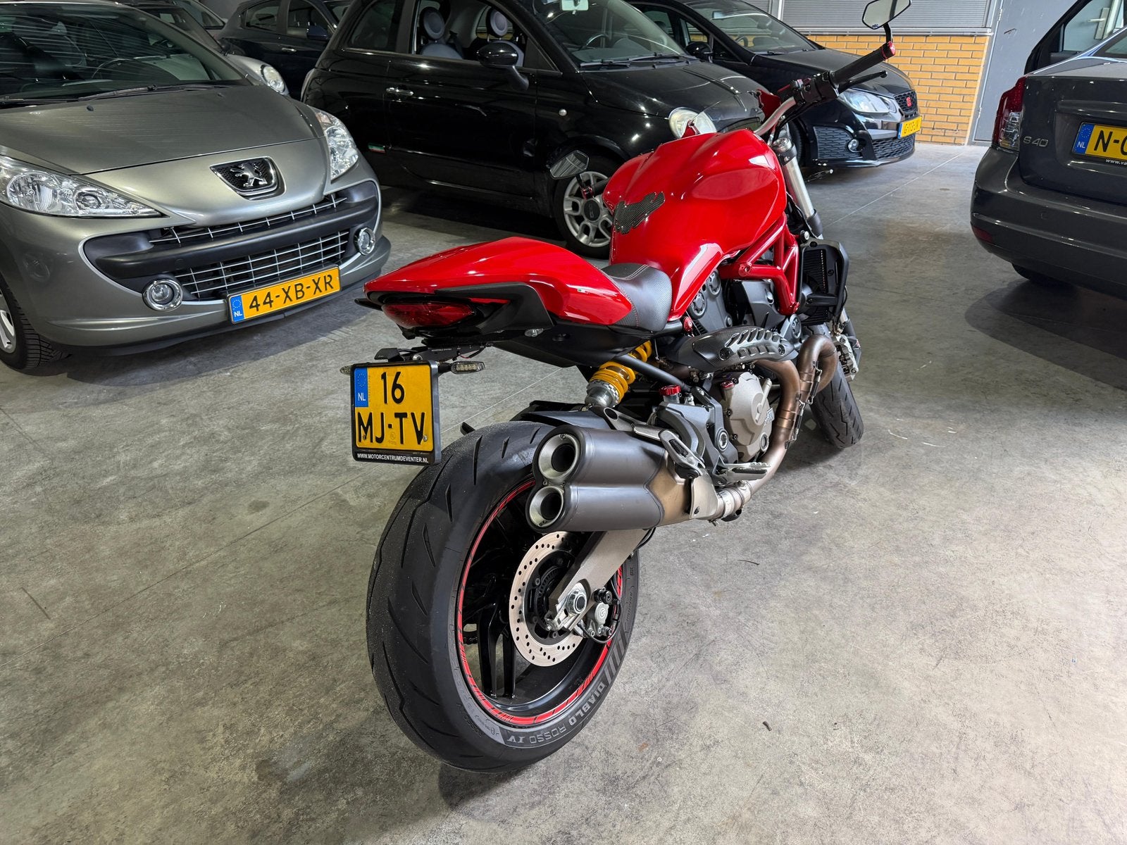 Ducati Monster 821 - DESMO GEHAD!!, Motoren, 2 cilinders, Motorrijbewijs A, Gebruikt, Particulier