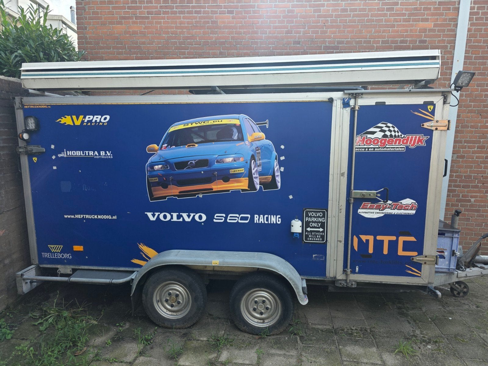 Volvo S60 Racing Aanhangwagen - Gesloten Ongeremd, Ophalen, Gebruikt