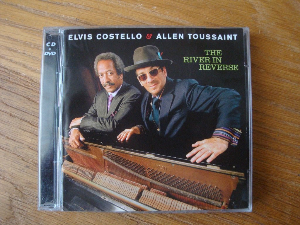 Elvis Costello & Allen Toussaint - River In Reverse (CD+DVD), Singer-songwriter, Ophalen of Verzenden, Zo goed als nieuw, Inclusief DVD