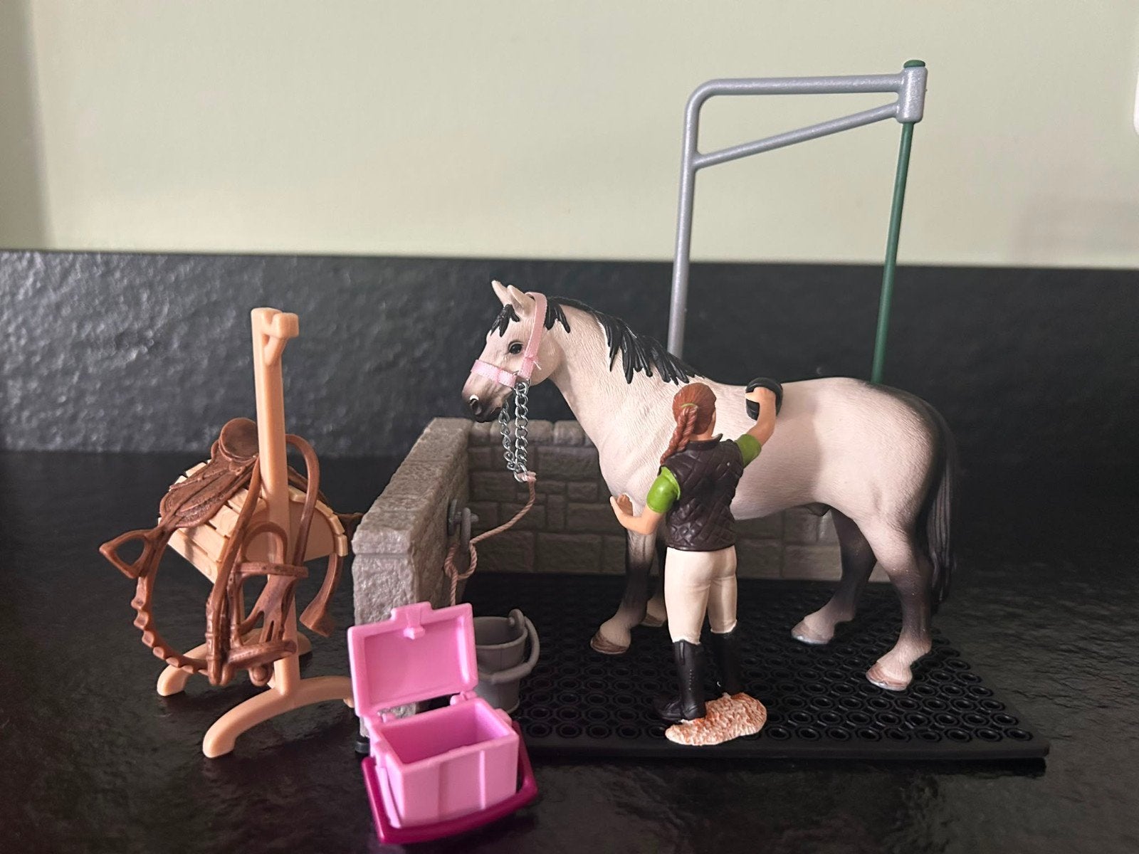 Schleich #42104 Wasplaats, Ophalen, Zo goed als nieuw