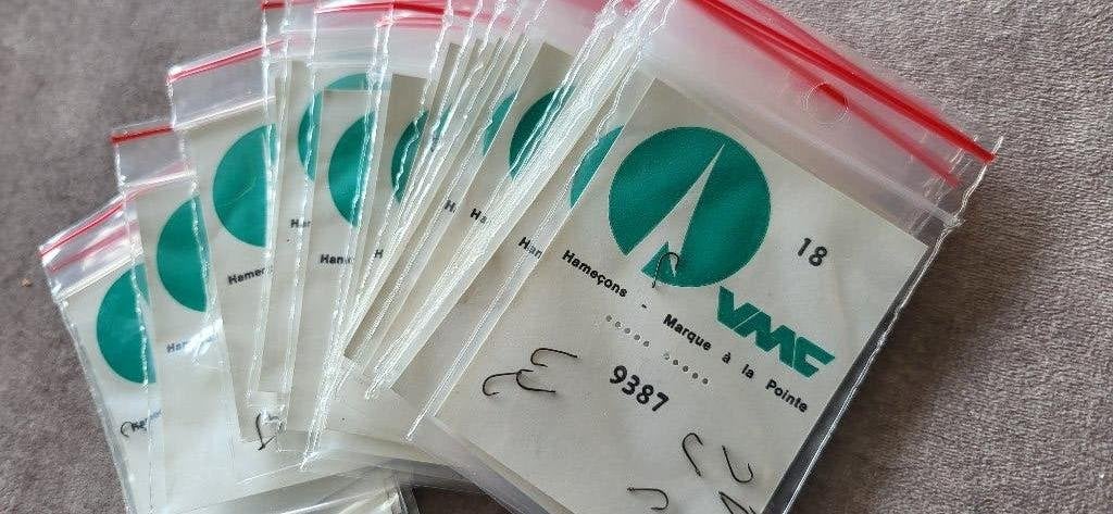 VMC witvishaken met oog no. 18 - 25x zakjes koopje, Watersport en Boten, Hengelsport | Witvissen, Verzenden, Nieuw, Haak
