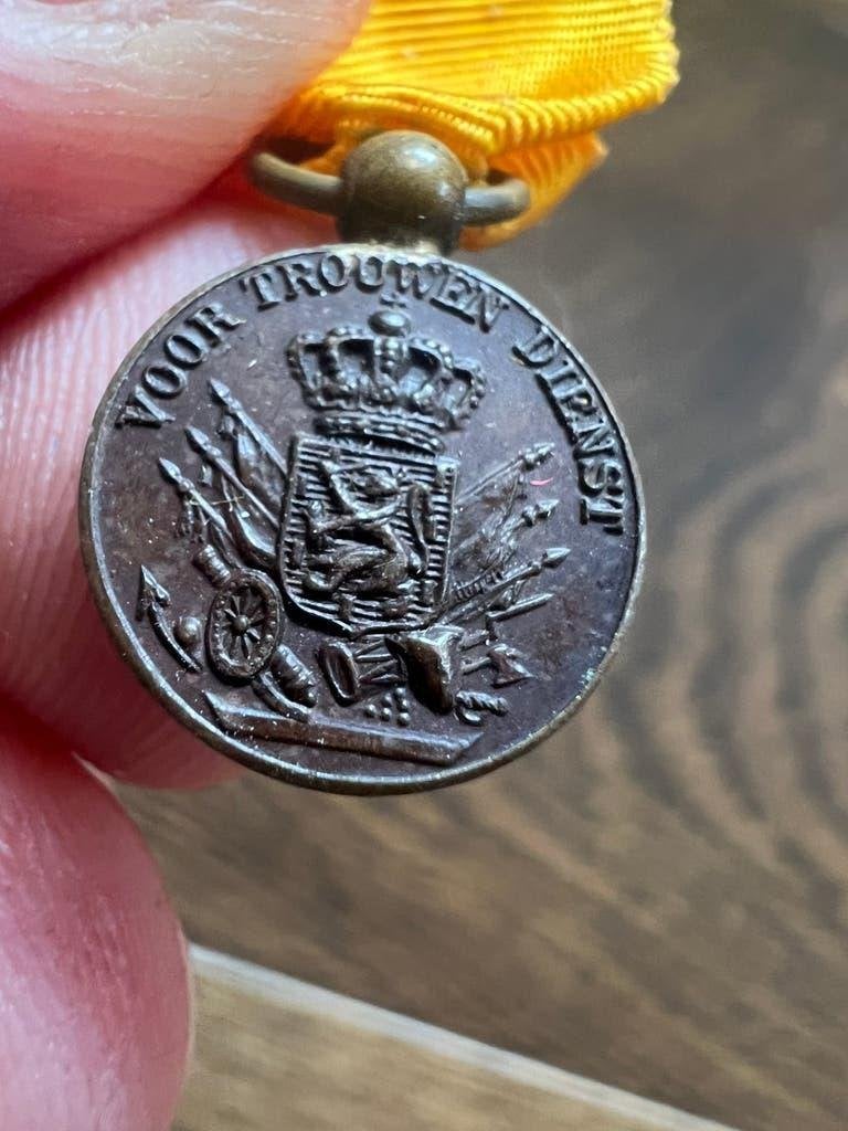 Nederlands medaille trouwe dienst miniatuur onderscheiding, Verzamelen, Verzenden, Lintje, Medaille of Wings, Nederland