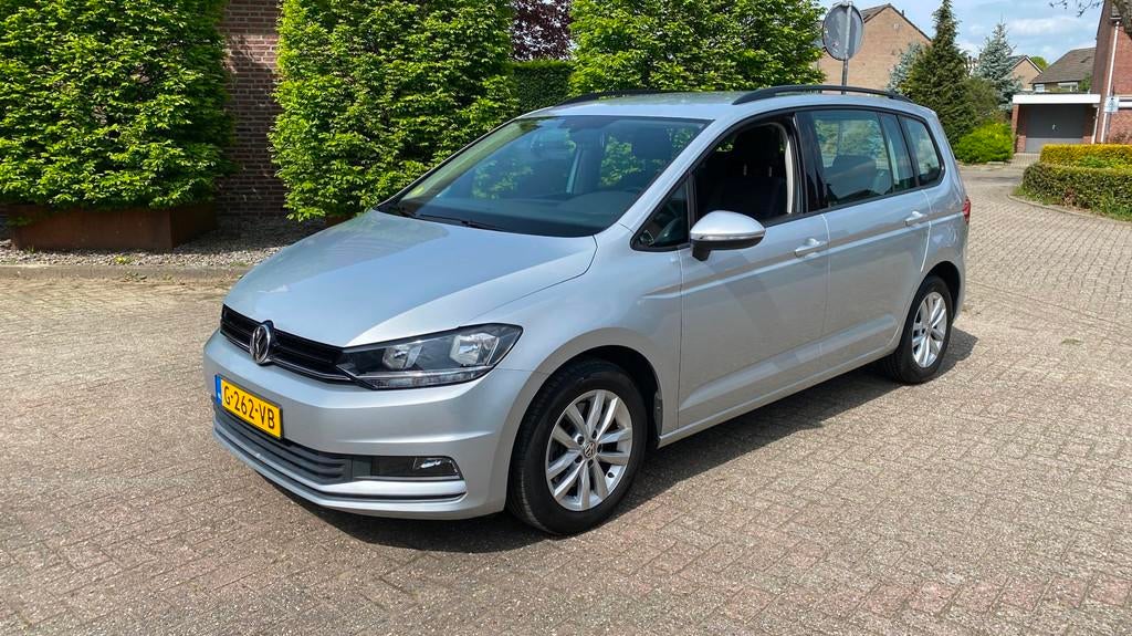 Volkswagen Touran 1.6 TDI SCR Comfortline 7p NIEUWE A P K, Auto's, Volkswagen, Bedrijf, Te koop, Touran, ABS, Adaptive Cruise Control