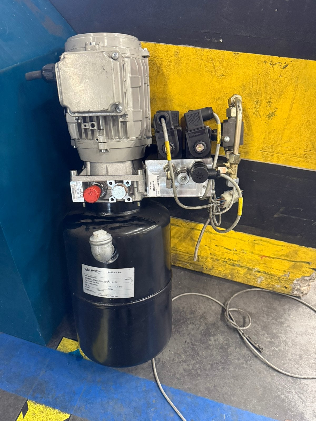 Hydrauliek pomp 380v, Ophalen, Zo goed als nieuw