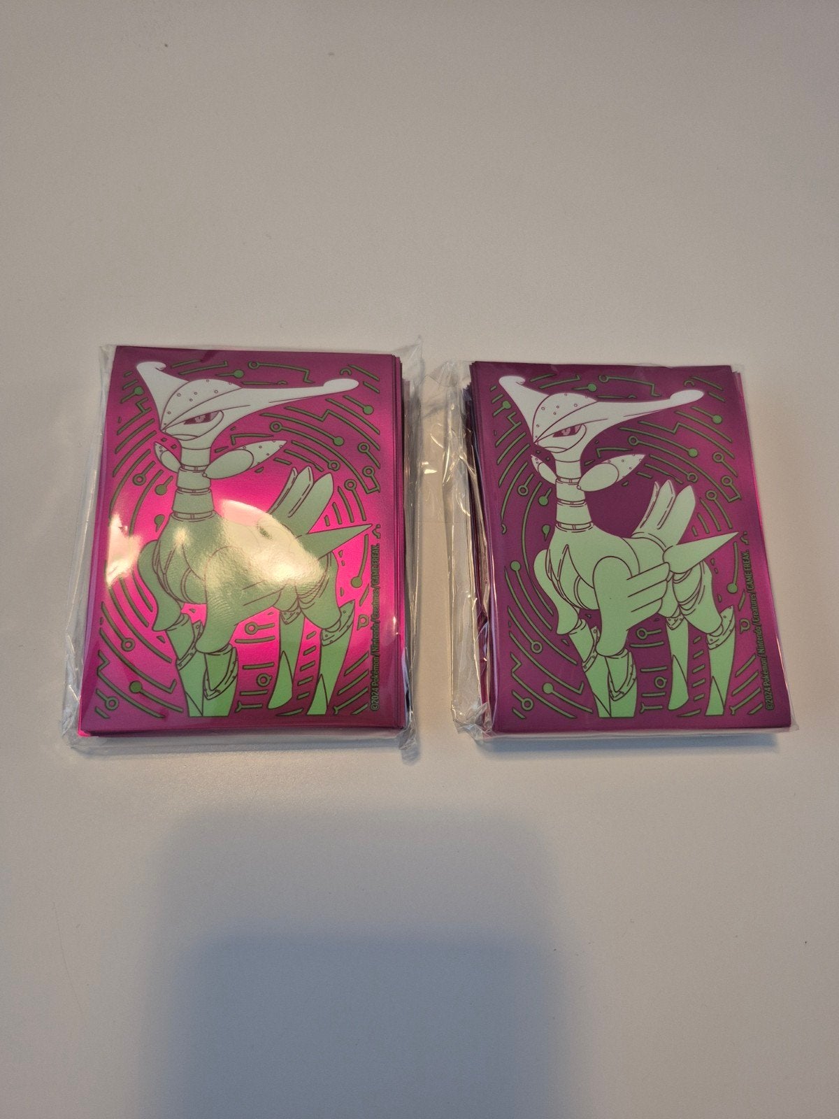 Pokémon Arceus VSTAR Sleeves - Roze/Groen (2x), Verzenden, Sleeves of Kaarthoesjes