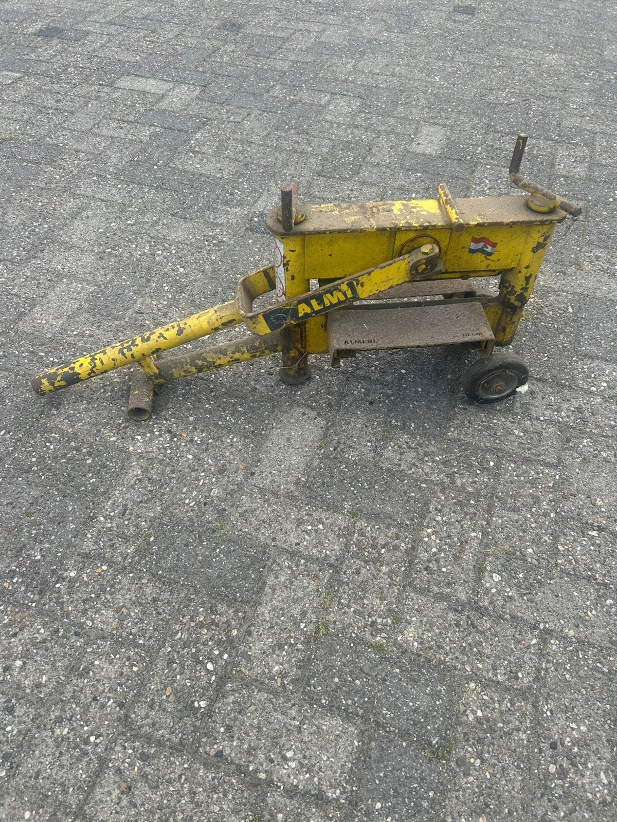Almi steenknipper, Tuin en Terras, Ophalen, Gebruikt