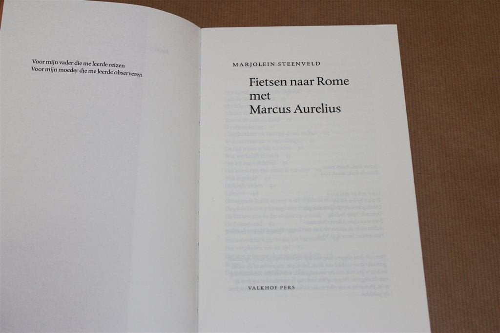 Fietsen naar Rome met Marcus Aurelius. Marjolein Steenveld., Boeken, Ophalen of Verzenden, Zo goed als nieuw