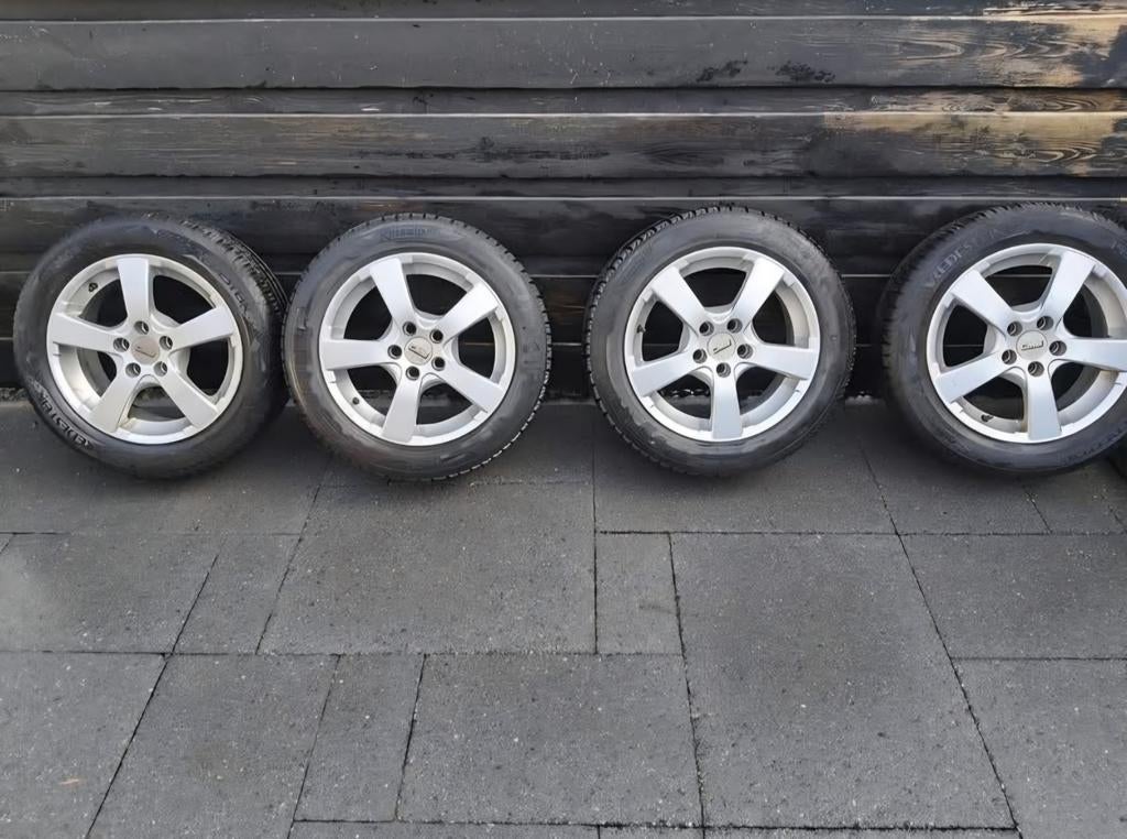 Lichtmetalen velgen met 2 zgan all weather en 2 winterbanden, Auto-onderdelen, Banden en Velgen, Ophalen, 15 inch, Winterbanden