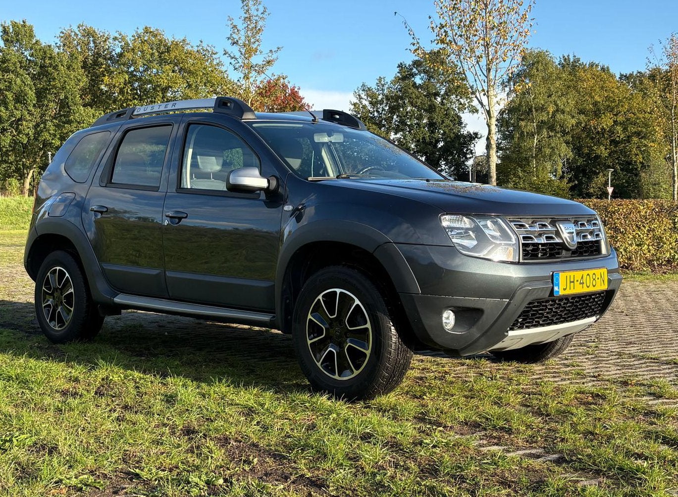 Dacia Duster 1.2 TCe 4x2 Prestige | navigatie | Trekh., Auto's, Voorwielaandrijving, 125 pk, 4 cilinders, Duster