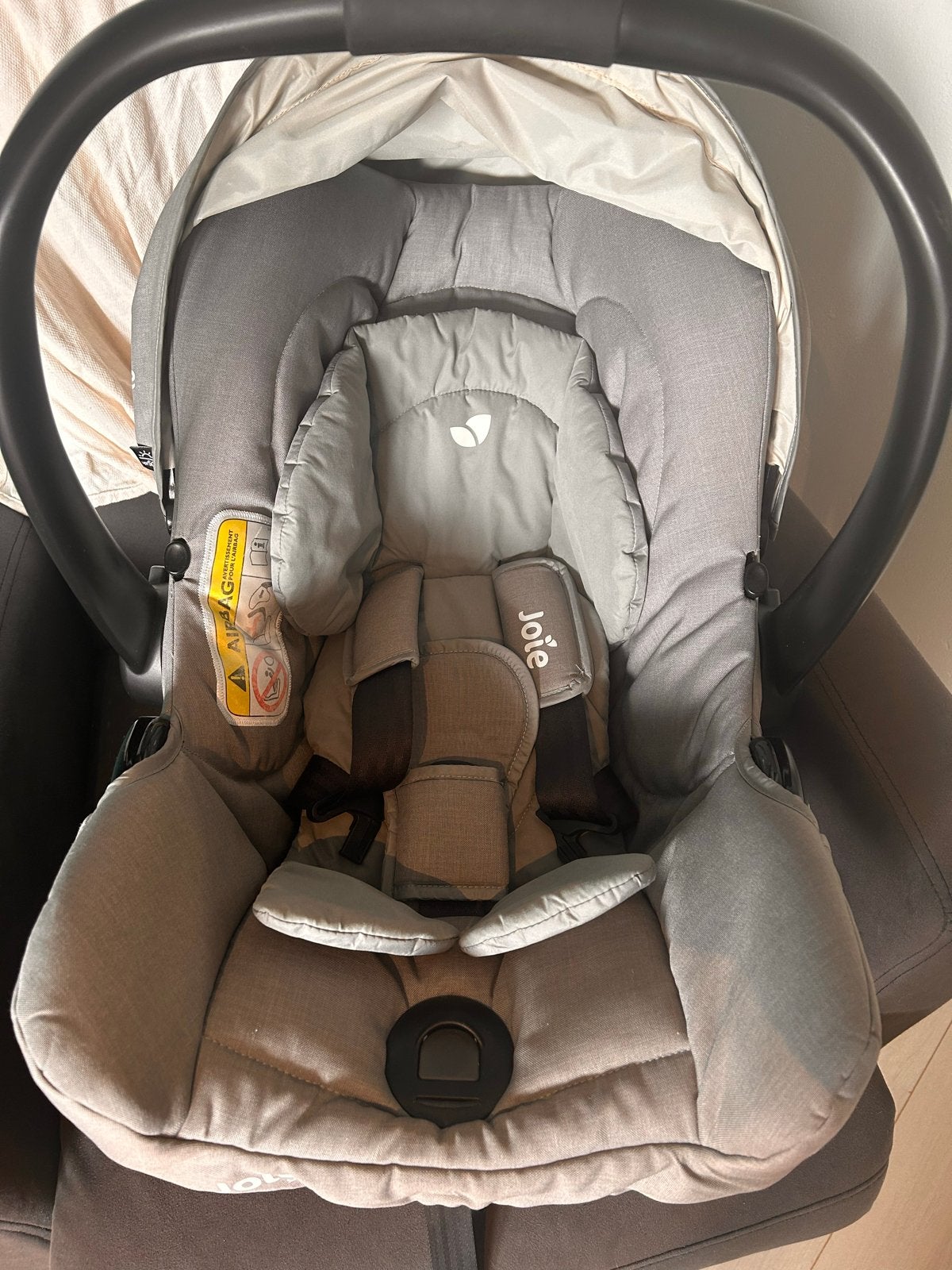 2 Joie Gemm Maxi Cosi's (grijs & zwart) met Isofix Base., Gebruikt, Isofix, 0 t/m 13 kg, Ophalen