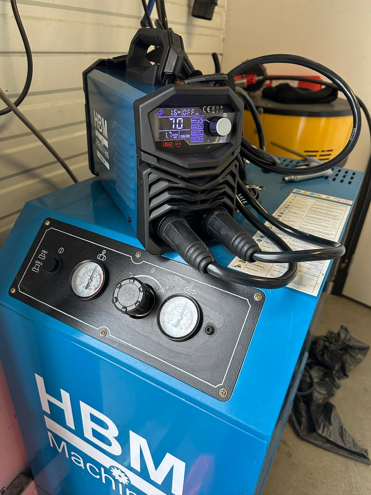 Nieuwe HBM inverter lasapparaat – ongebruikt, Ophalen, Zo goed als nieuw, 150 tot 250 ampère, Inverter