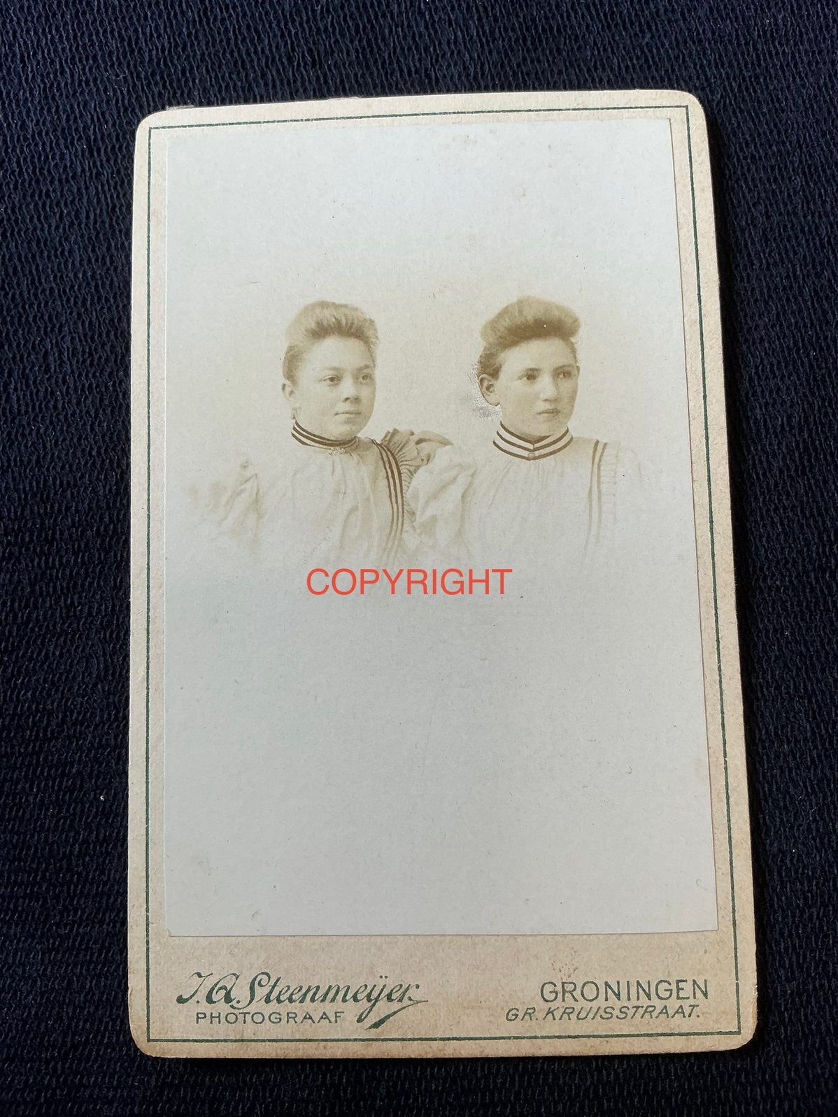 CDV, 2 Dames, J.A. STEENMEIJER, GRONINGEN, Carte de Visite, Ophalen of Verzenden, Voor 1940, Gebruikt, Foto