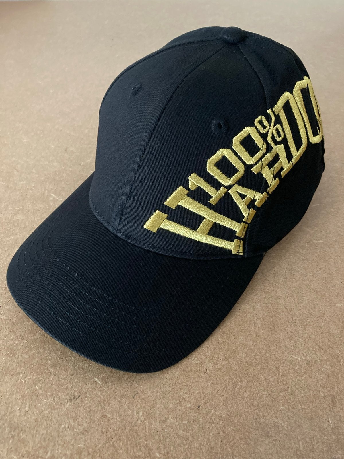 Nieuwe Hardcore Cap Zwart Goud - 100% Hardcore, Ophalen of Verzenden, Nieuw, One size fits all, Pet