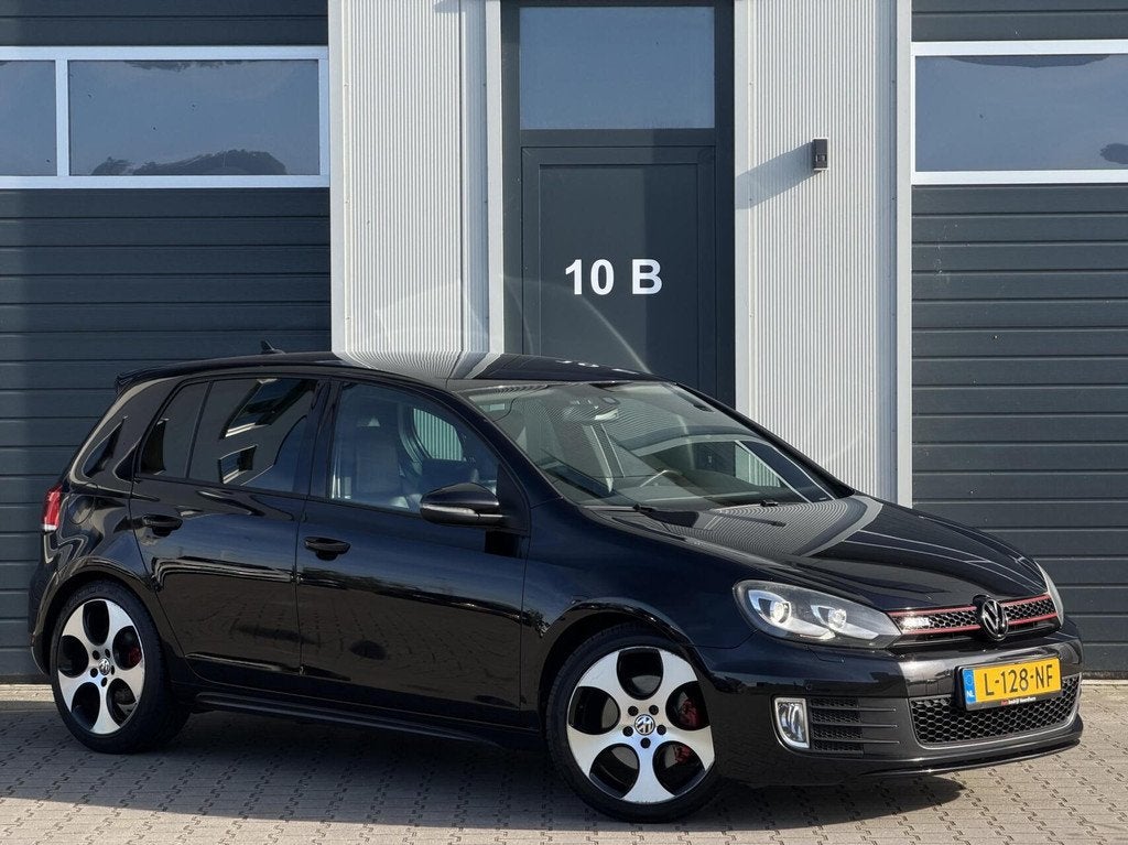 Volkswagen Golf 2.0 GTI 211PK+ DSG / Leder / Led / Luxe, Auto's, Volkswagen, Euro 5, Gebruikt, Zwart, 4 cilinders