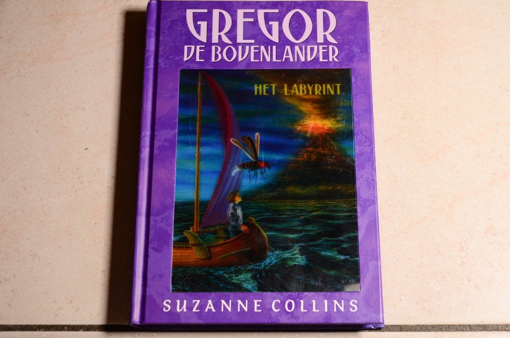 Gregor de Bovenlander / Het Labyrint / Suzanne Collins dl 2, Ophalen of Verzenden, Zo goed als nieuw