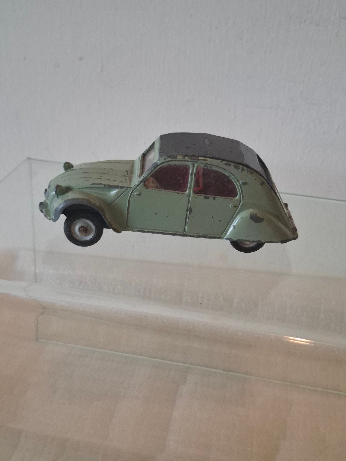 Dinky toy Citroën 2CV de foto's, Ophalen of Verzenden, Gebruikt, Auto, Dinky Toys