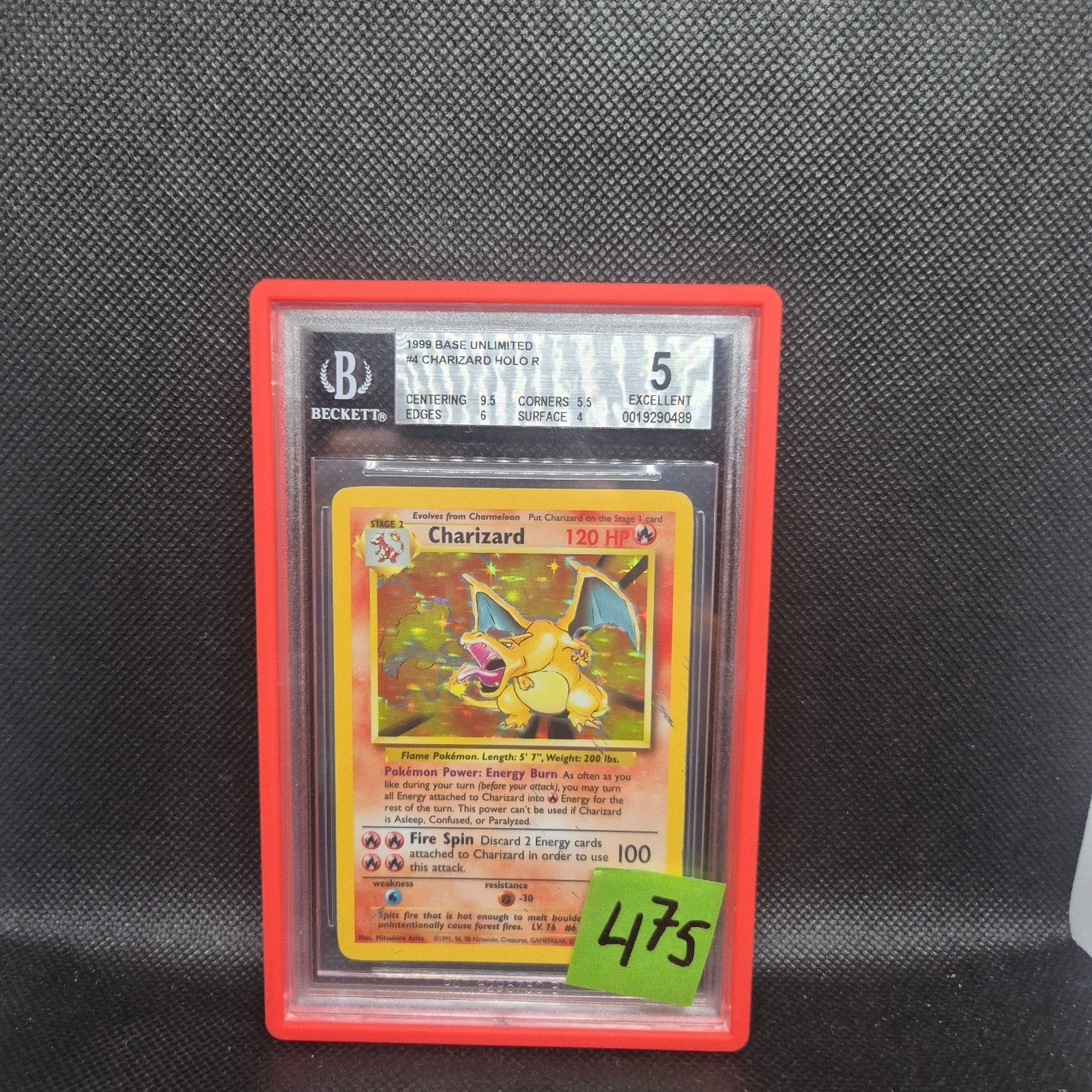 Charizard Holo Base Unlimited BGS 5, Hobby en Vrije tijd, Ophalen of Verzenden, Zo goed als nieuw