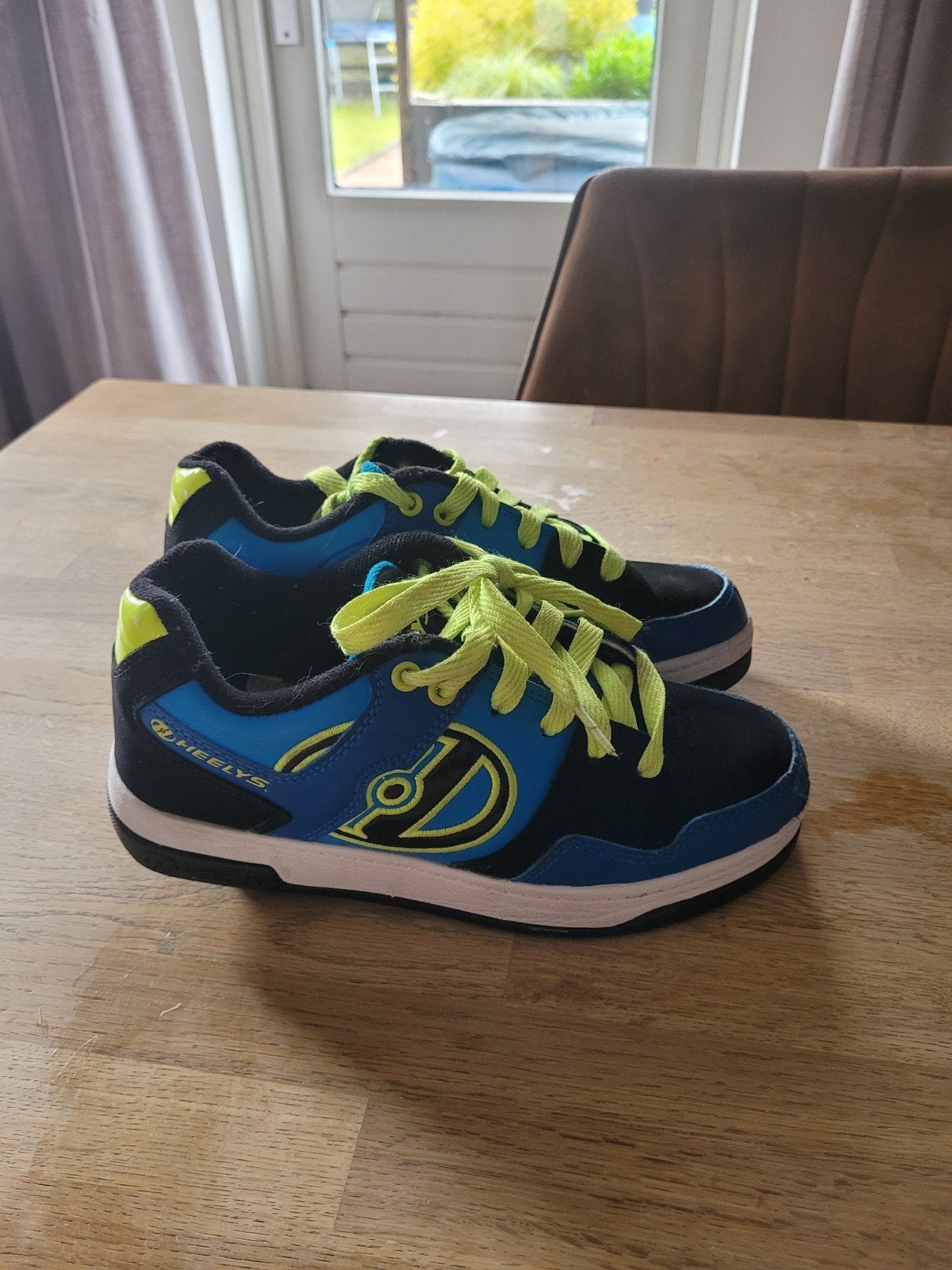 Heelys rolschoenen - Blauw/Zwart met neon gele veters, Ophalen, Gewone step