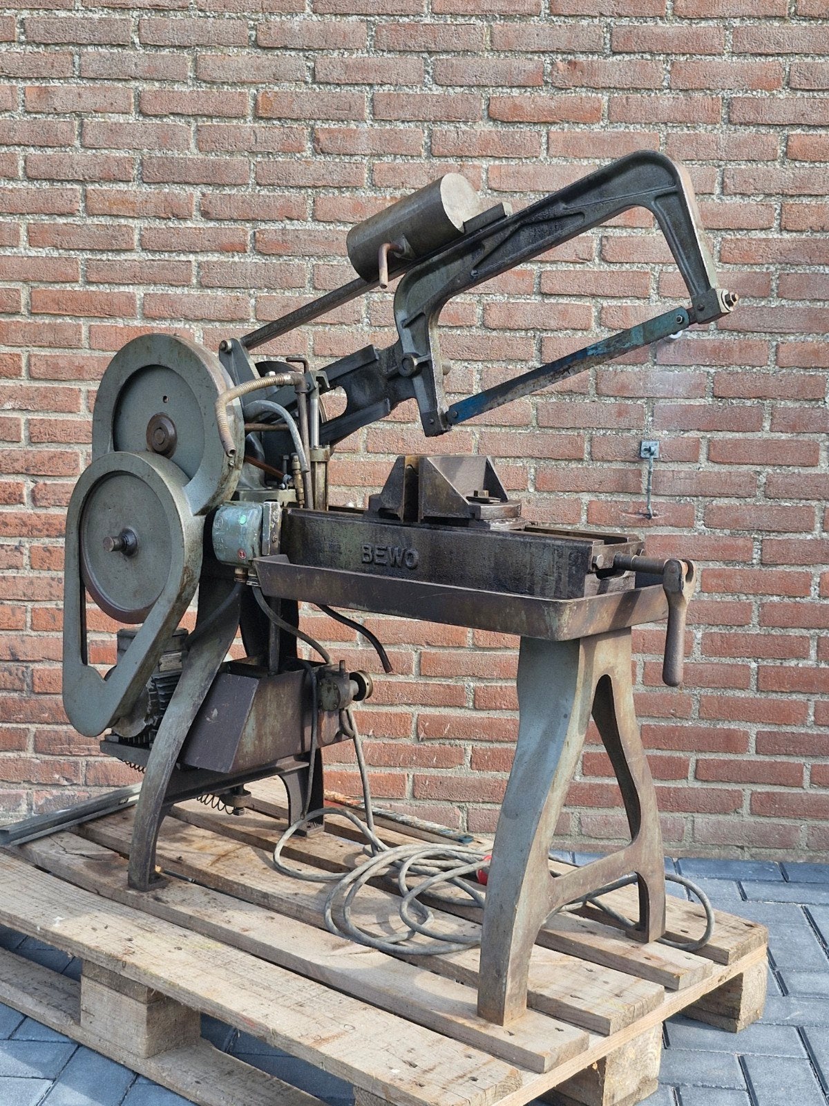 Bewo metaalzaagmachine - Robuuste industriële zaag, Doe-het-zelf en Verbouw, 70 mm of meer, Bewo, Ophalen of Verzenden, Zo goed als nieuw