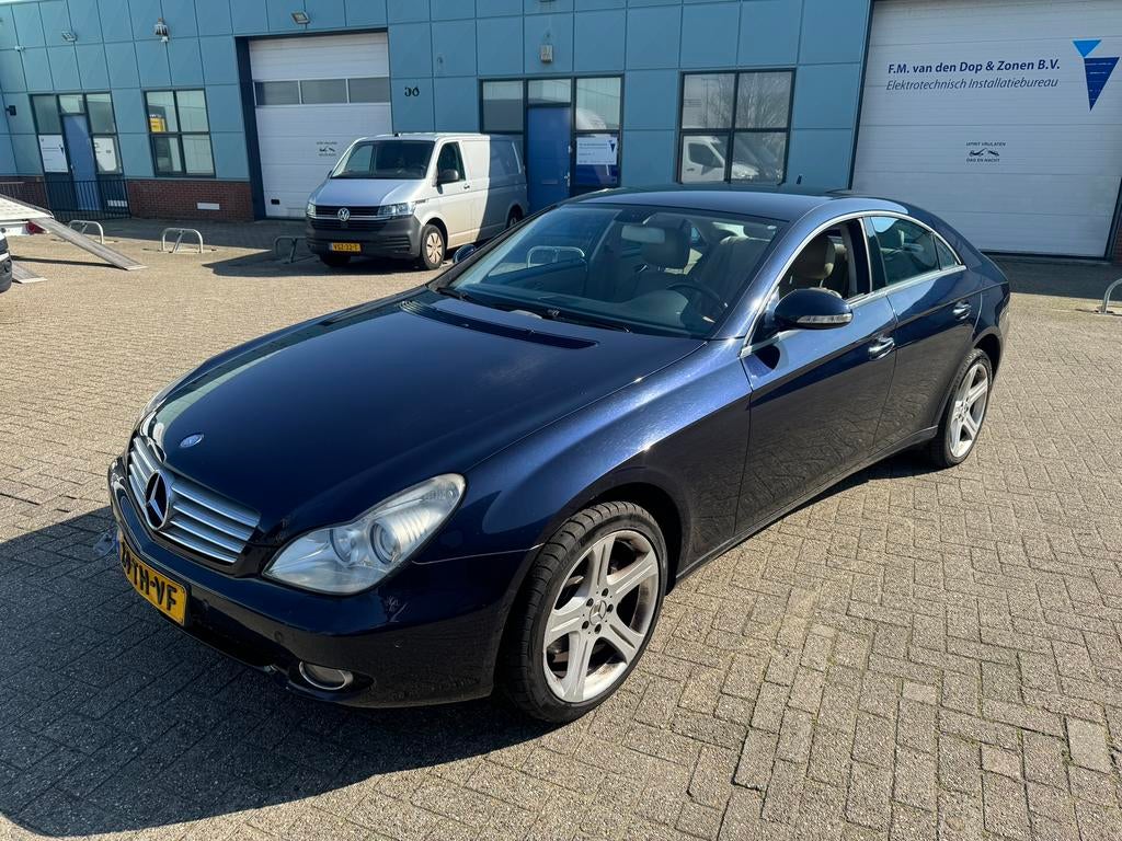 Mercedes-Benz CLS 350 CGI AUT 2006 LUCHTV. LEDER KETTING, Automaat, Achterwielaandrijving, Beige, Bedrijf