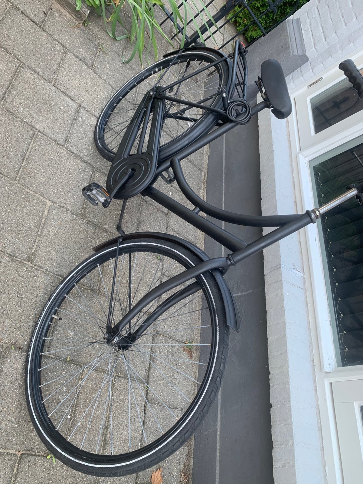 Omafiets van 28 inch die technisch in orde, Fietsen en Brommers, 56 cm of meer, Ophalen of Verzenden, Zo goed als nieuw, Terugtraprem