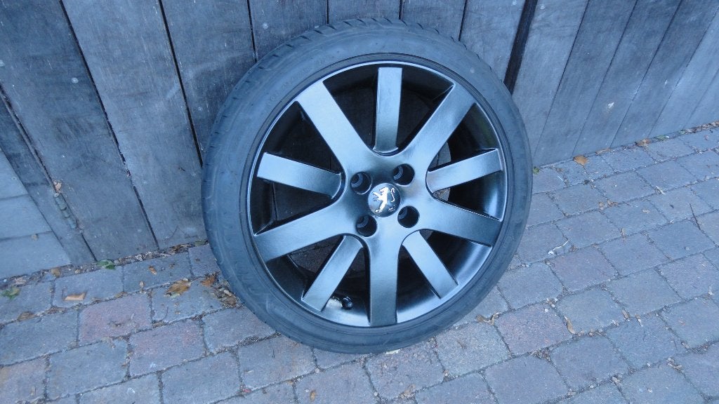 Peugeot 207,208 alu Hockenheim velgen , zomerbanden 17 inch, Auto-onderdelen, Banden en Velgen, Ophalen, Gebruikt, Banden en Velgen