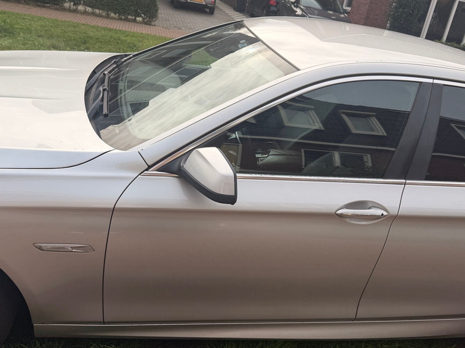 BMW 5-Serie 520i 184pk Aut. 2011 Grijs vast gelopen motor., Achterwielaandrijving, 4 cilinders, 2000 kg, Particulier