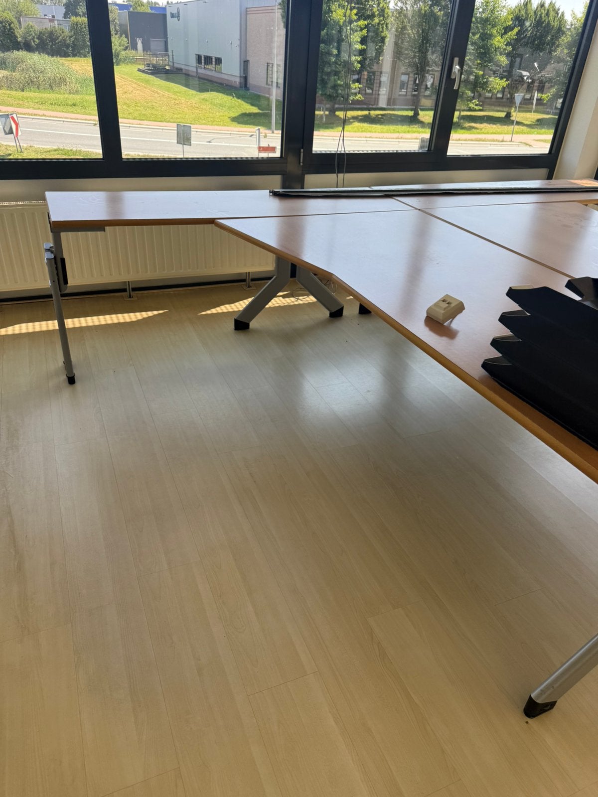 Kantoortafels, stoelen, kasten stellingen 1000€ alles weg, Huis en Inrichting, Tafels | Eettafels, Ophalen, Zo goed als nieuw