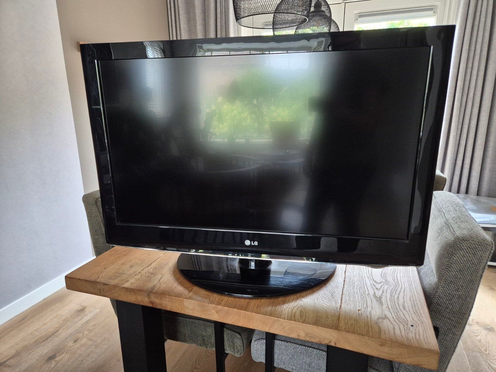LG 32LD420 LCD TV - 81 cm (32 inch) Full HD, Ophalen, Gebruikt, 50 Hz, LCD