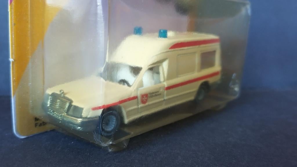Mercedes Benz Binz Malteser Hilfsdienst Siku Pol, Auto, Verzenden, Nieuw, 5880 Lüdenscheid Germany