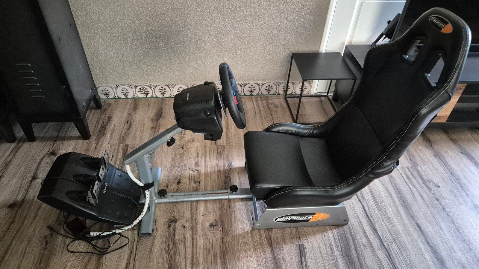 Playseat met logitech G29, Logitech, Verstelbaar, Ophalen, Gebruikt