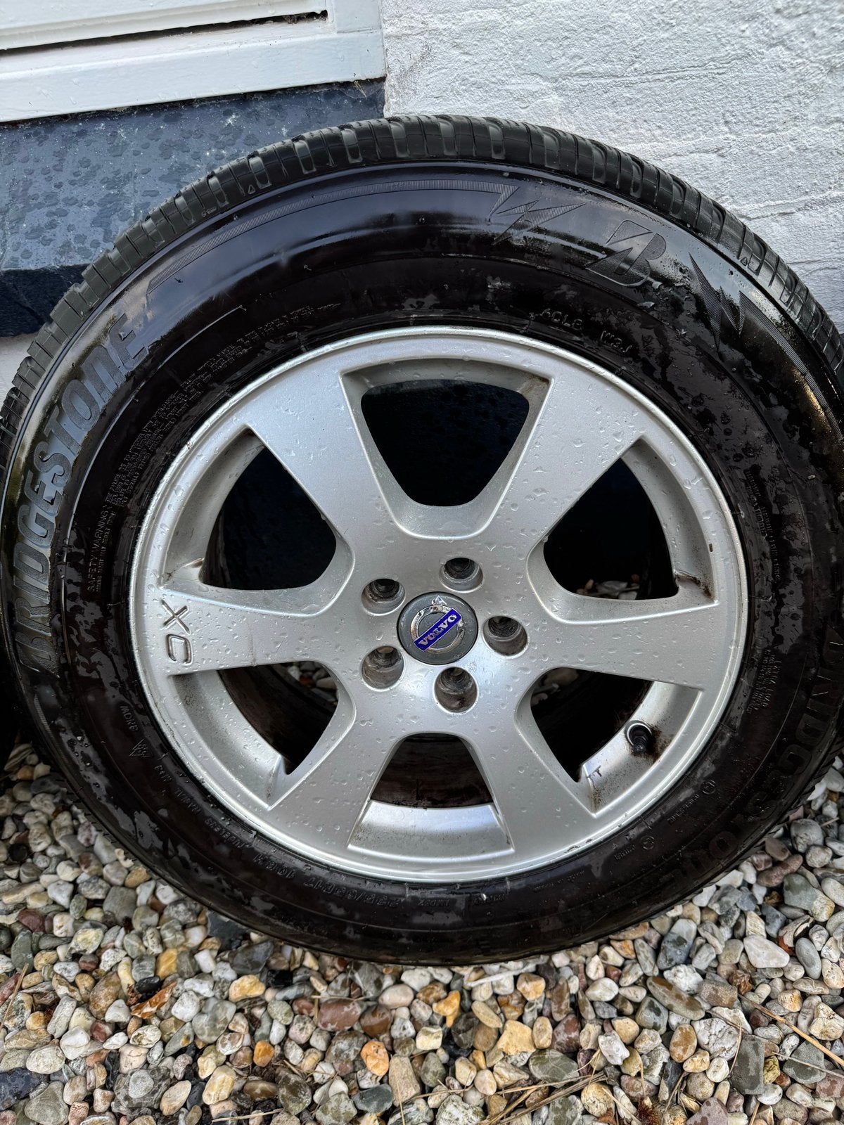 4 Volvo XC velgen met 3 banden - 17 inch, Ophalen, Gebruikt, Banden en Velgen, 17 inch