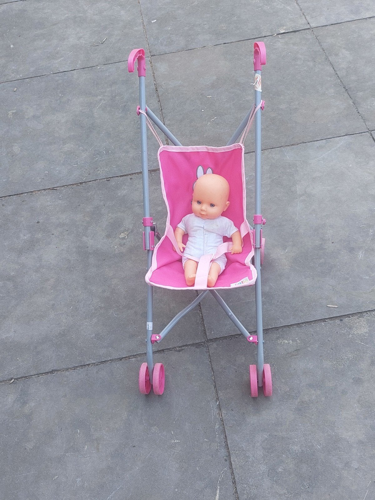 Roze poppenbuggy met Nijntje-opdruk, Kinderen en Baby's, Speelgoed | Poppen, Ophalen, Gebruikt, Overige typen