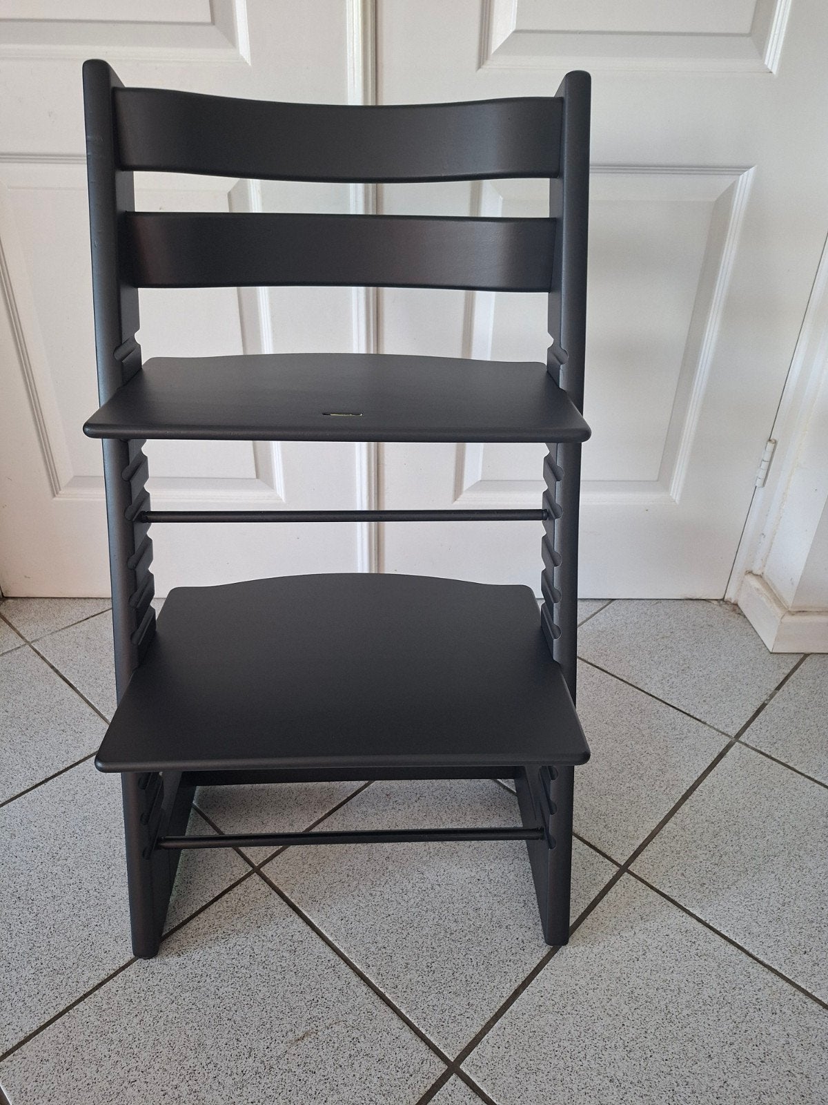Stokke Tripp Trapp meegroeistoel nieuwste model mat Zwart, Ophalen, Zo goed als nieuw, Meegroeistoel, Aanschuifbaar